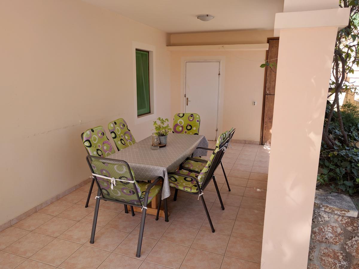 Apartmani Anja Sveta Nedelja  Kültér fotó